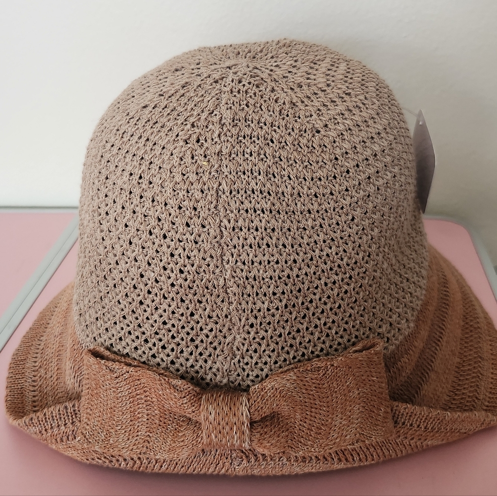 Elegant Sun Hat with Bow - Picture 3 of 8